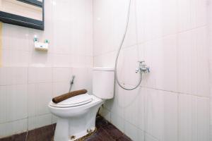 Best Deal and Modern 1BR Green Pramuka City Apartment By Travelio