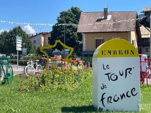 Maisons de vacances Maison tres agreable avec exterieurs, bien situee au plan d-eau Embrun : photos des chambres