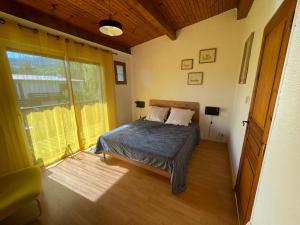 Maisons de vacances Maison tres agreable avec exterieurs, bien situee au plan d-eau Embrun : photos des chambres