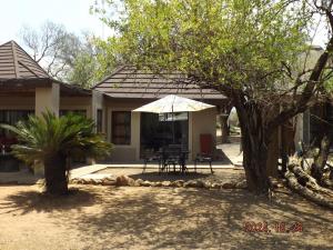 Mabalingwe Nature Reserve - Elephant Lodge - Tjaila