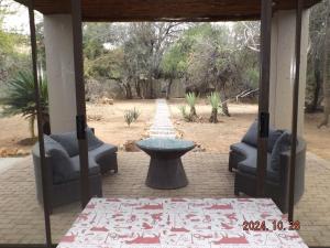 Mabalingwe Nature Reserve - Elephant Lodge - Tjaila