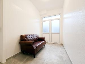 Tolstov Apartments - 4 Room Apartment - Parking - 30 Min Messe DUS