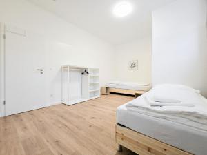 Tolstov Apartments - 4 Room Apartment - Parking - 30 Min Messe DUS