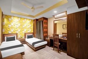 Super Collection O Avenue Regency Near Kalighat Kali Temple