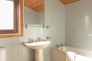 Wild Oats Lodge 11, Yellowtop Country Park