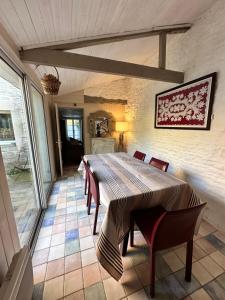 Maisons de vacances Normandie ferme restauree du 18eme avec jacuzzi : photos des chambres