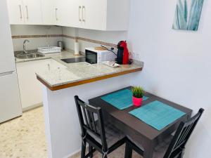 Apartamento Conil Centro y Playa, descanso perfecto, con aire acondicionado y WIFI