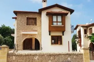 3 Bedroom Villa with Private Pool in Catalkoy, Kyrenia with mountain view - Kalogrea