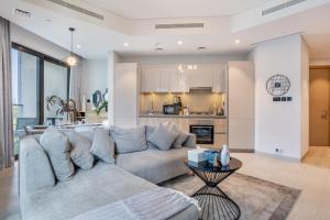 STAY BY LATINEM Luxury 2BR Holiday Home W205 near Burj Khalifa