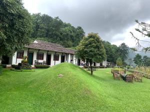 Mountain Lodges of Nepal - Dhampus