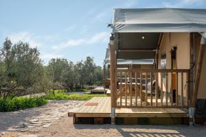 Adriatic Heritage Glamping No2 with Jacuzzi