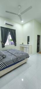 Homestay Irdina Adryana Free Wifi