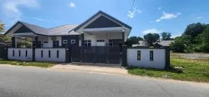 Homestay Irdina Adryana Free Wifi - Kampong Kenerak