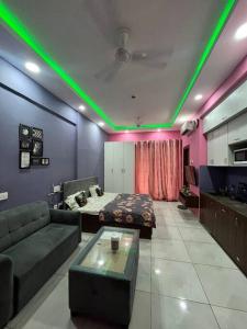 Royal Orbit studio