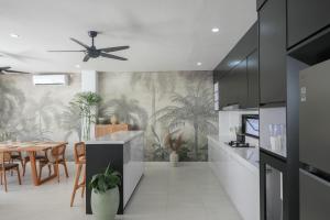 Shanti Villa - 3BR Luxury in Seminyak