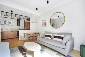 Pick A Flat's Apartment in Triangle d'Or - Pierre 1er de Serbie
