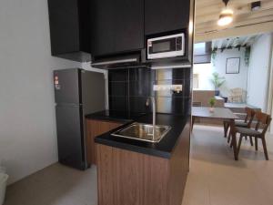 Heritage House 2BR with Dipping Pool in Town walkto Street Art 47