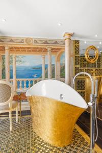 Hotels La Chevre d'Or : photos des chambres