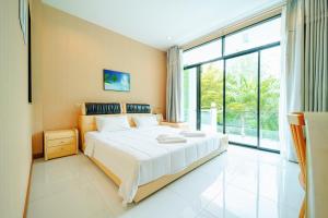 Rich Pool Villa Phang Nga