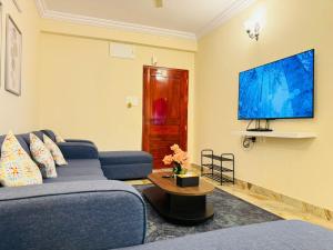 Evara Urban Oasis - Luxury 3BHK Apt near AIG Hospital