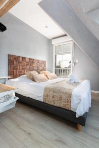 Villas Gites Spa Strasbourg - Villa Ours - SPA Prive, Sauna, Borne d'arcade, Babyfoot : photos des chambres