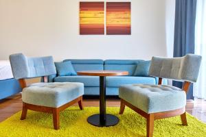 Studio Glamorous White Tower