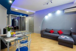 Апартаменты на Героев Харькова 27