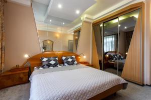 Апартаменты на Героев Харькова 27