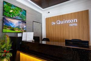De Quinton Hotel