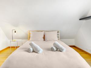 Maisons de vacances Grande Maison Lumineuse a 10km de Paris : photos des chambres