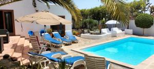 Casa Maja, luxury villa, large heated pool, aircon,bedrooms en-suite