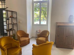 Maisons de vacances Couvent d'Aubignan - Maison de caractere & piscine : photos des chambres