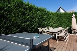 Maisons de vacances Gites Spa Strasbourg - Villa Cerf - SPA Prive, Sauna, Borne d'arcade, Babyfoot : photos des chambres