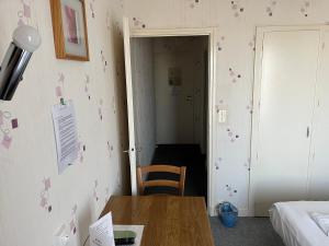 Hotels Hotel Le Lyon Vert Commentry : photos des chambres