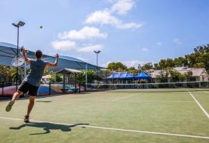Poolside Paradise Noosa Escape