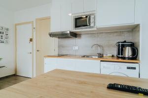 WELCS APARTAMENTO 186 EMP con piscina comunitaria