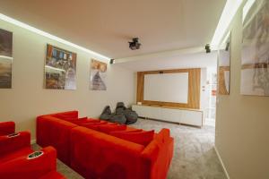 Pool & Cinema Villa by Vacationy