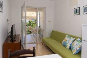 Apartment in Crikvenica with One-Bedroom 6