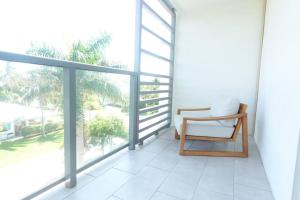 Luxury living - close by beach!