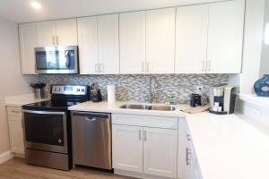 Luxury living - close by beach!