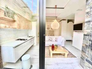 Unique Loft Design, Zona G with Private Terrace