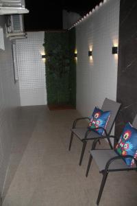 Casa confortável em condomínio a 250 mts da praia