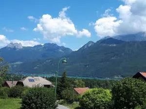 T2 vue sur lac d'Annecy - Bellecombe-en-Beauges
