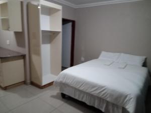 Elangeni Guest House