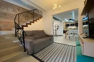 Casa 2 quartos prox Hercílio Luz - Barreiros