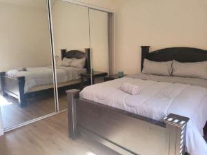 3BR & Loft near Palmdale Hospital