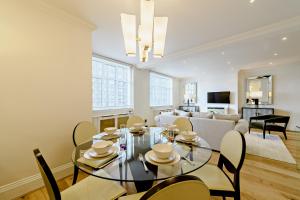 Strathmore Court Apartments