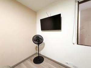 Aparta estudio cerca al Parque Lleras M202 By Roots Rentals