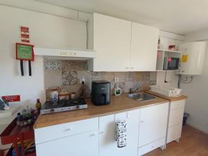 Alojamento - Apartamento ou quarto - Estacionamento à porta