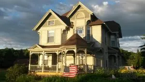 Albergo Allegria Hotel & Breakfast Restaurant - Roxbury